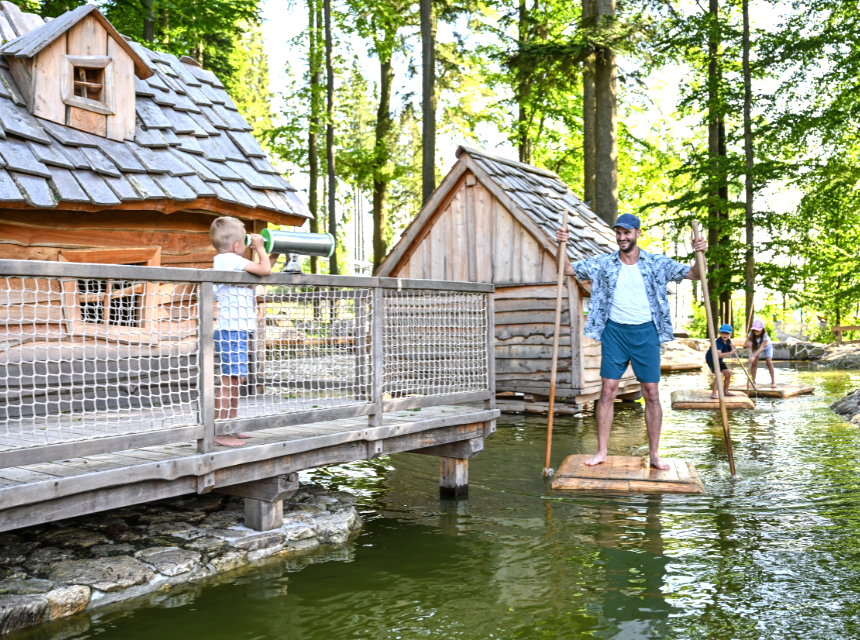 From the giant Mammoth into childrenʼs parks