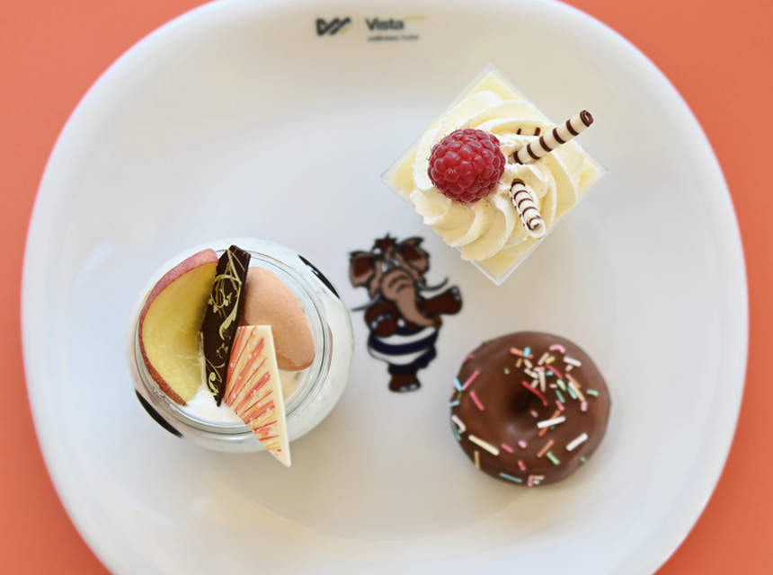 Little Mammothʼs breakfast for small champions